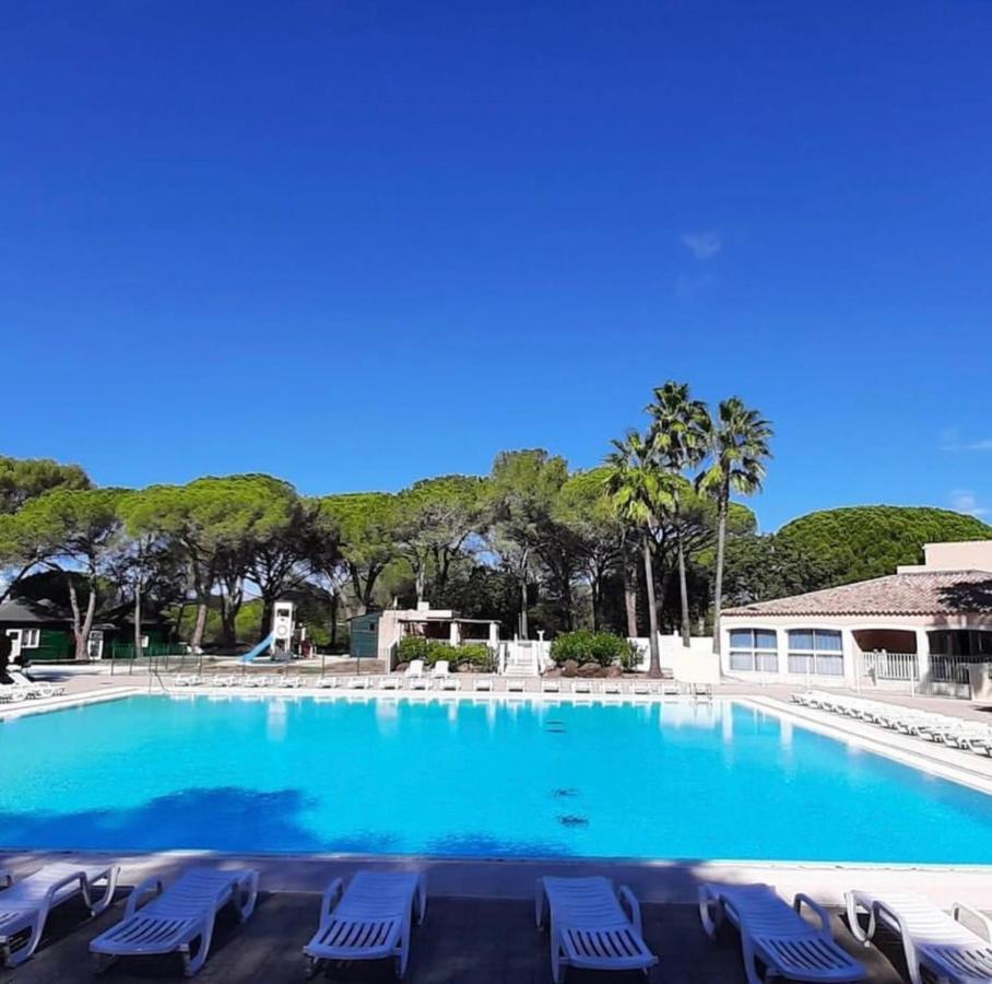 Studio Climatise Avec Piscine Saint-Raphaël المظهر الخارجي الصورة